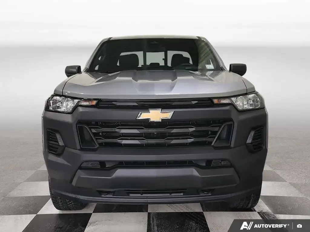 Chevrolet Colorado 2026 photo 2