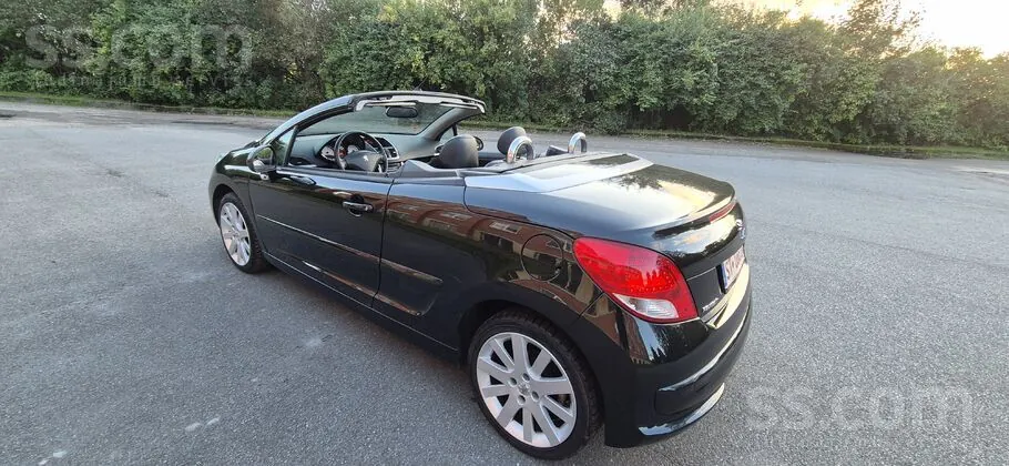 Peugeot 207 2012 photo 2