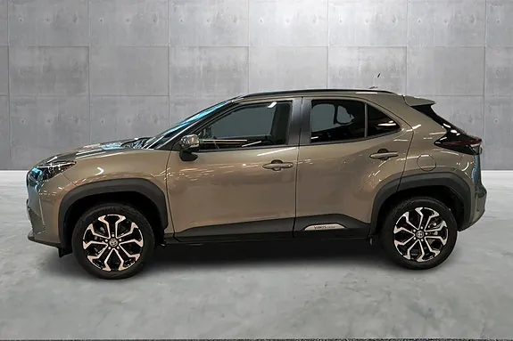 Toyota Yaris Cross 2024 photo 2