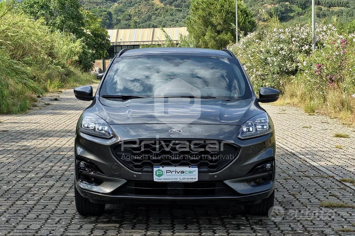 Ford Kuga 2023 photo 2