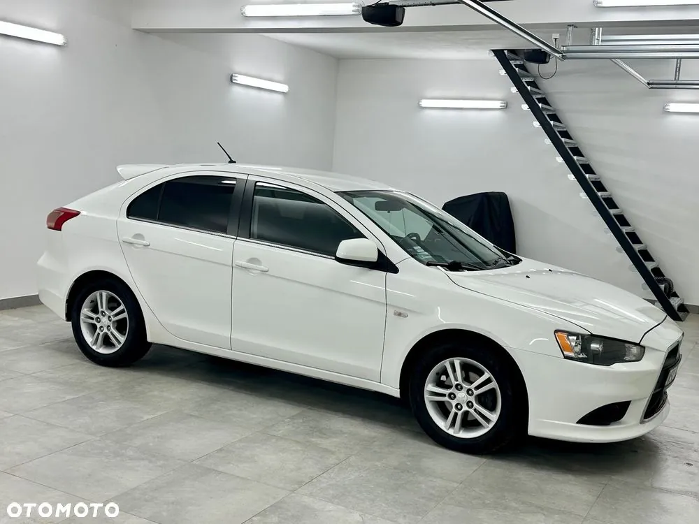 Mitsubishi Lancer 2011 photo 4