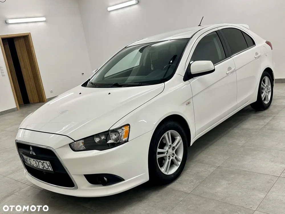 Mitsubishi Lancer 2011 photo 2