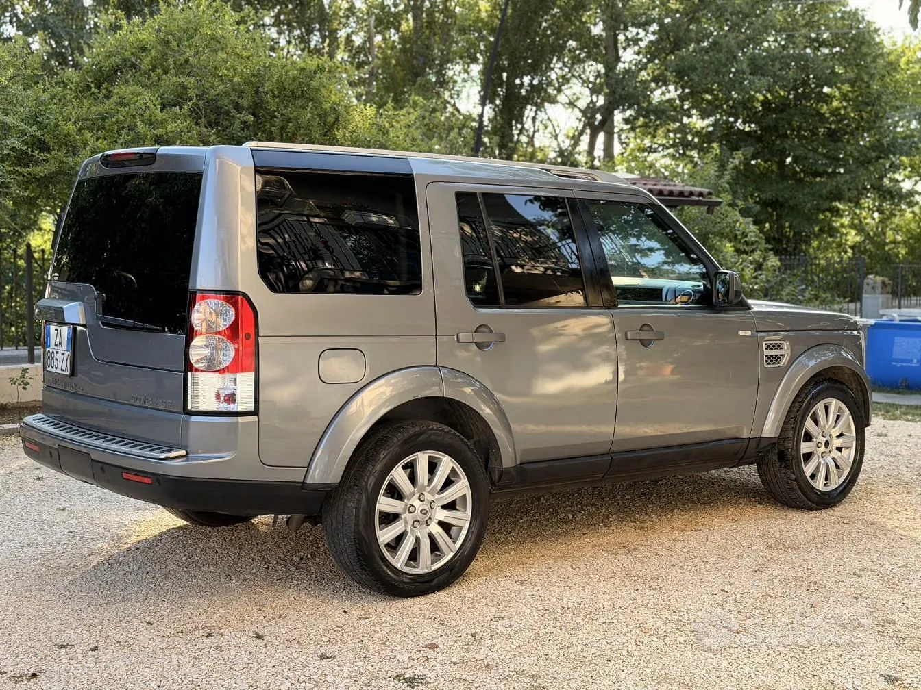 Land Rover Discovery 2013 photo 3