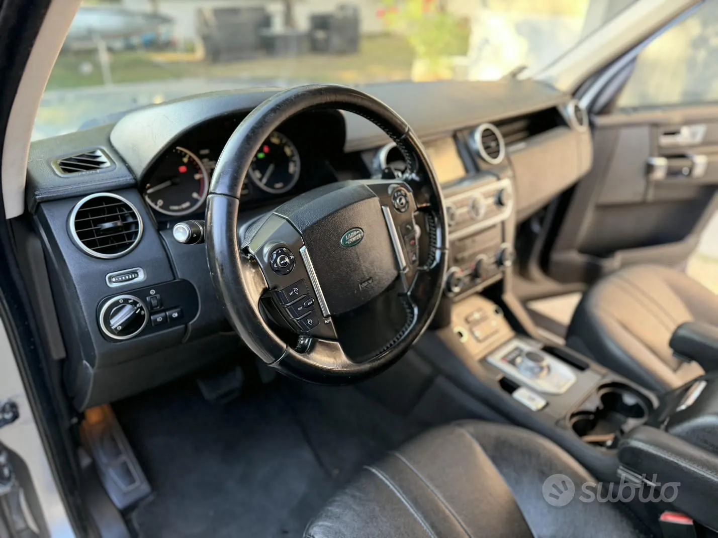 Land Rover Discovery 2013 photo 5