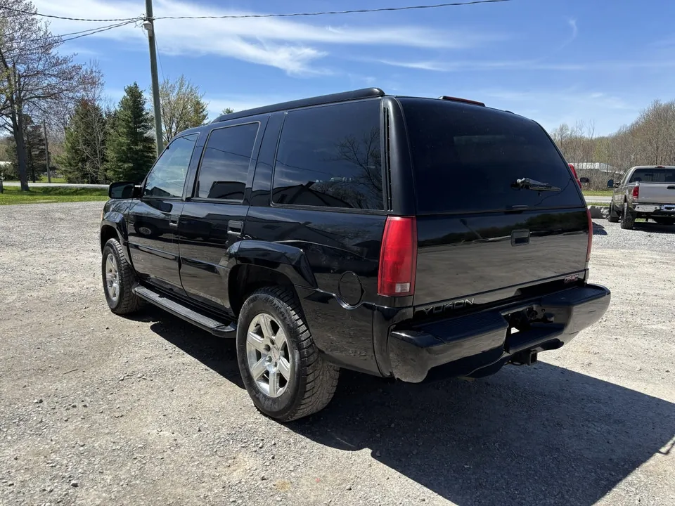 GMC Yukon 1999 photo 4