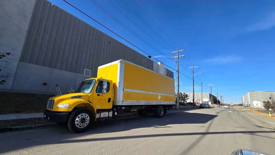 Freightliner M2 106