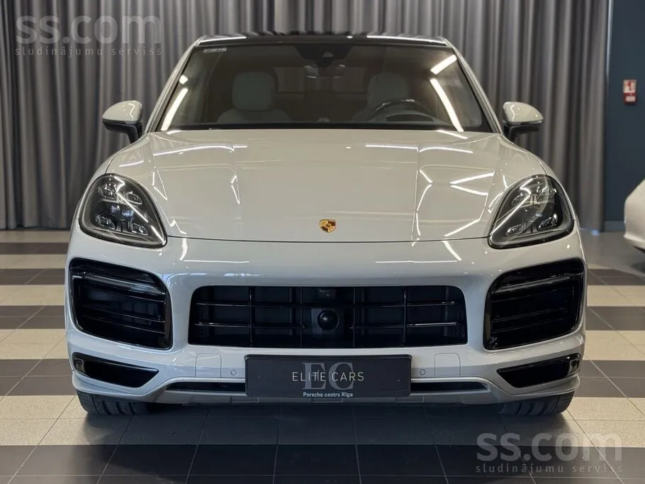 Porsche Cayenne 2021 photo 2