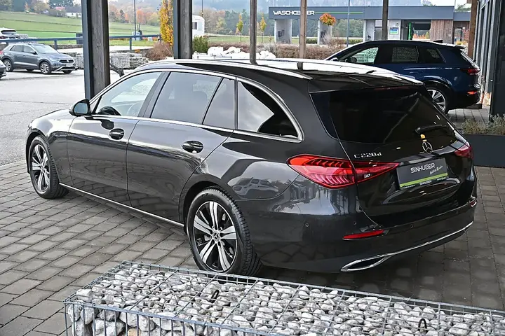 Mercedes-Benz C-Class 2022 photo 3