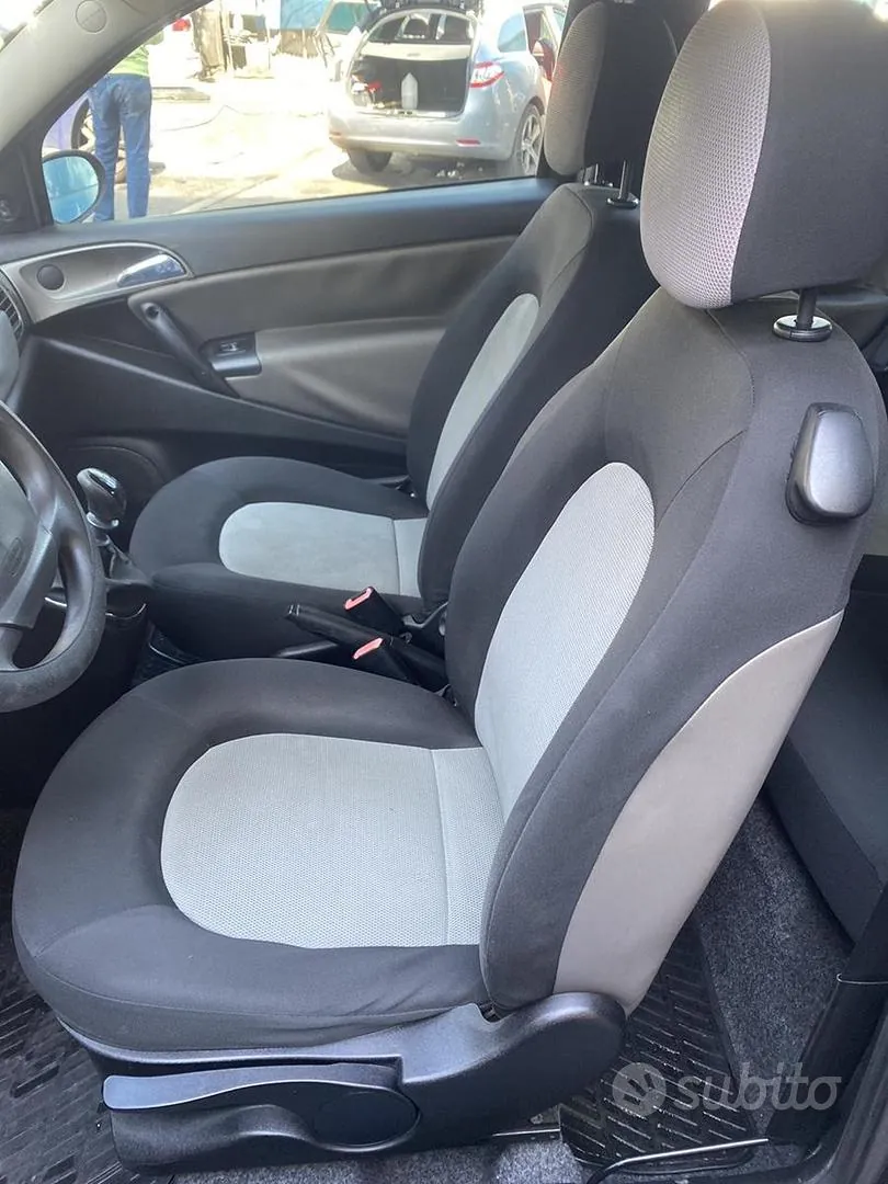 Lancia Ypsilon 2004 photo 4