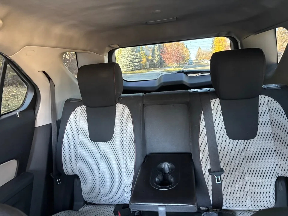 Chevrolet Equinox 2011 photo 4