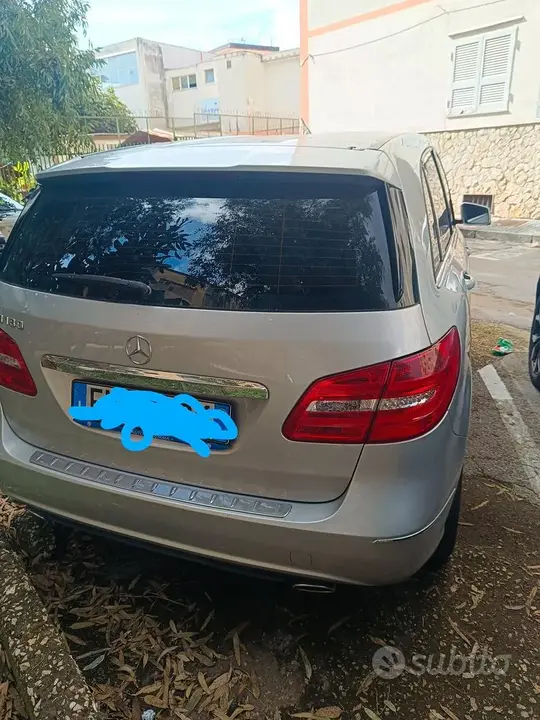 Mercedes-Benz B