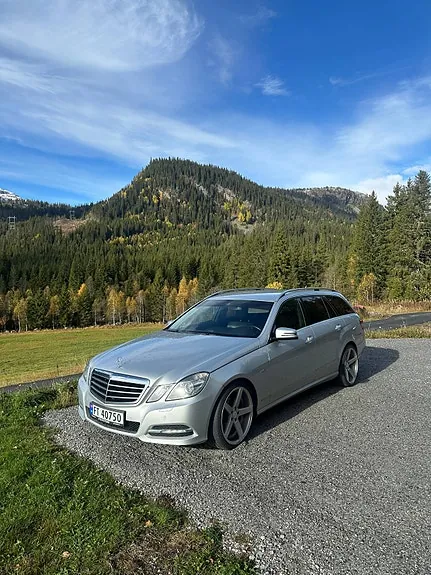 Mercedes-Benz E200 D