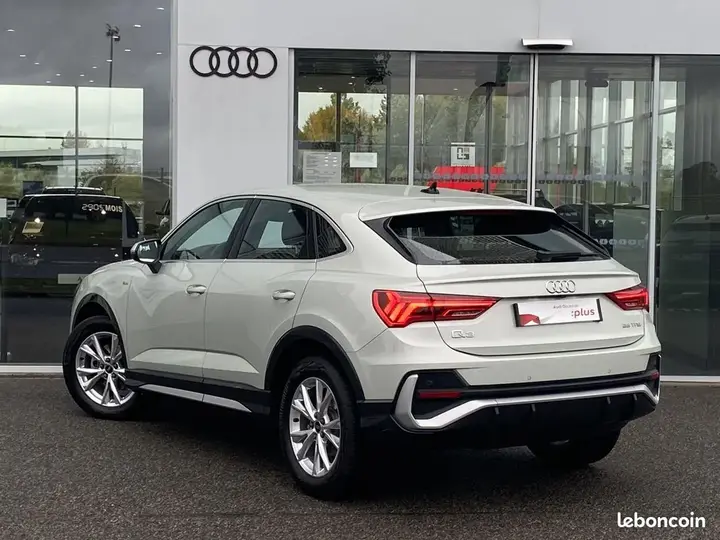 Audi Q3 2024 photo 3