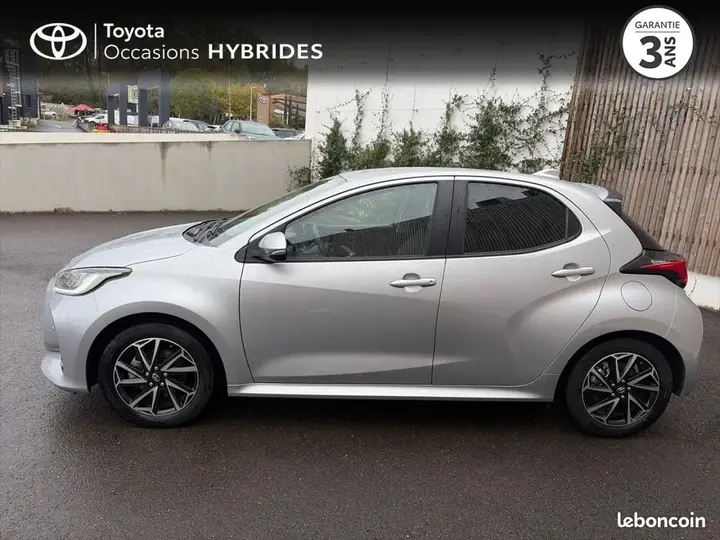 Toyota Yaris 2022 photo 3