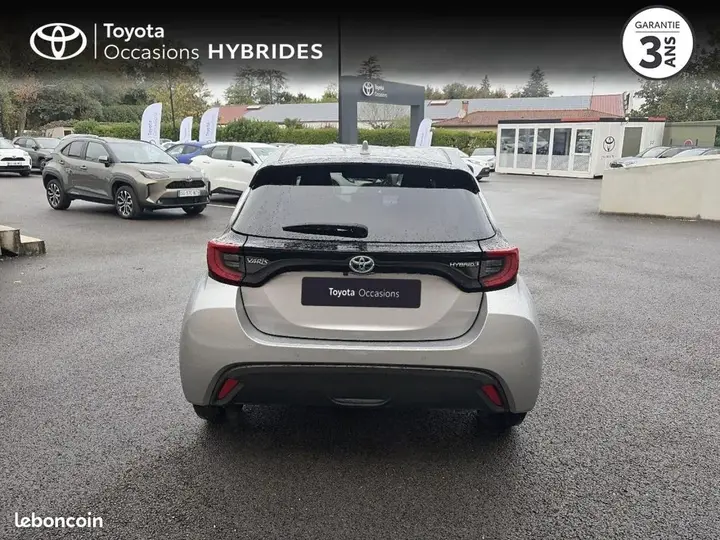 Toyota Yaris 2022 photo 4