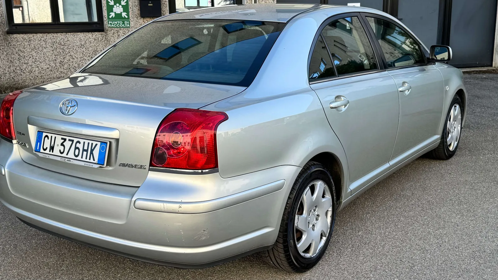 Toyota Avensis 2005 photo 5