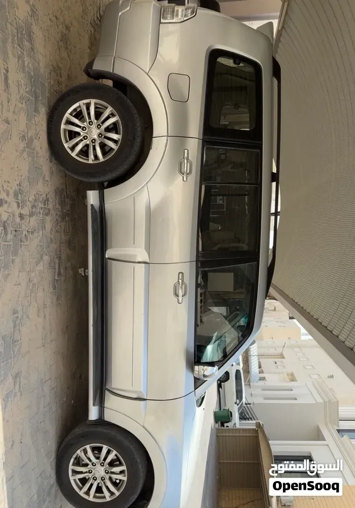 Mitsubishi Pajero 2019 photo 2