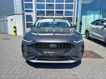 Ford Focus 2023 photo 2