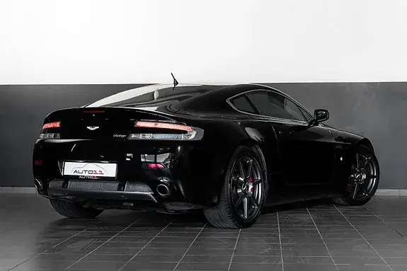 Aston Martin V8 Vantage 2006 photo 3