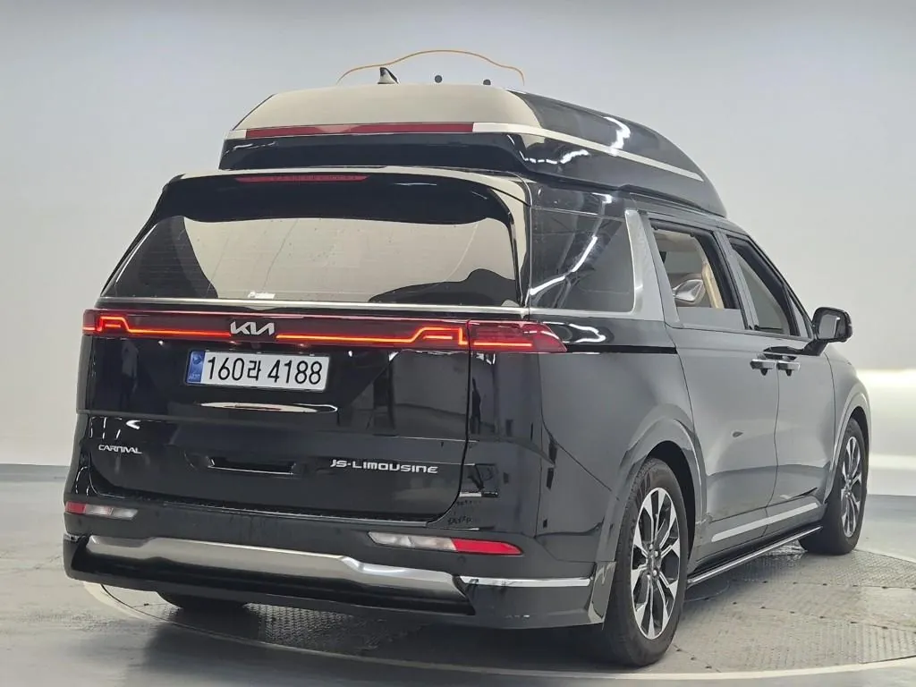 Kia Carnival 2023 photo 3