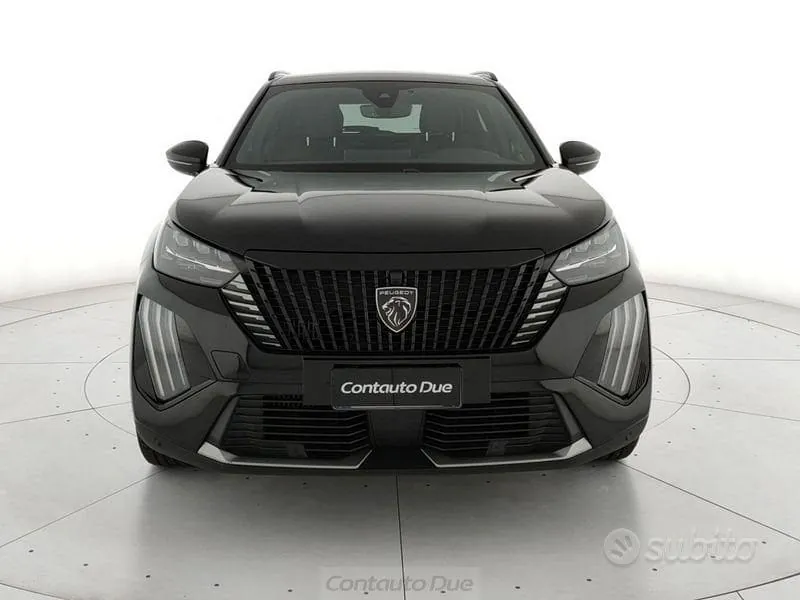 Peugeot 2008 2023 photo 2