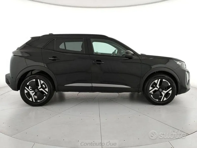 Peugeot 2008 2023 photo 4