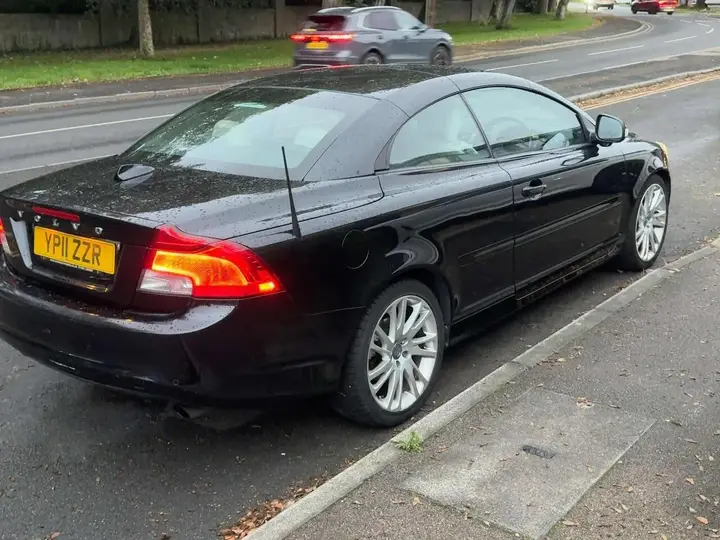 Volvo C70 2011 photo 3