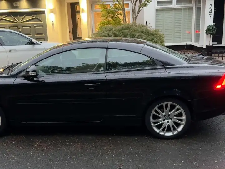 Volvo C70 2011 photo 5