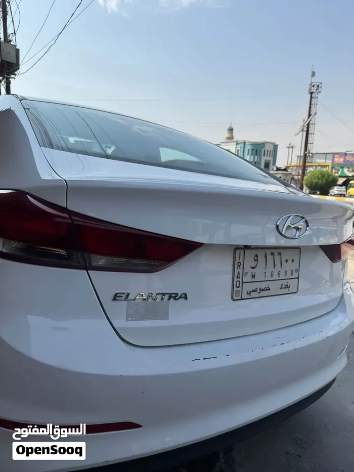 Hyundai Elantra 2018 photo 4