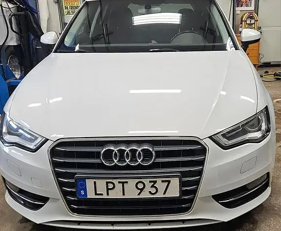 Audi A3 2015 photo 2