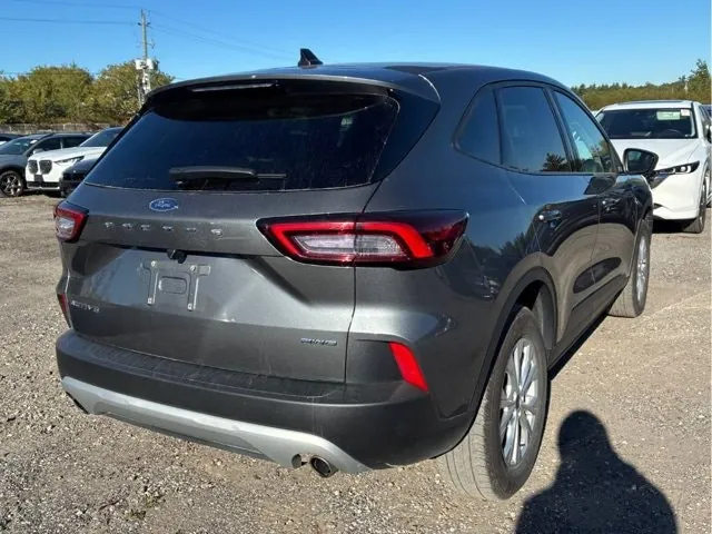 Ford Escape 2025 photo 4