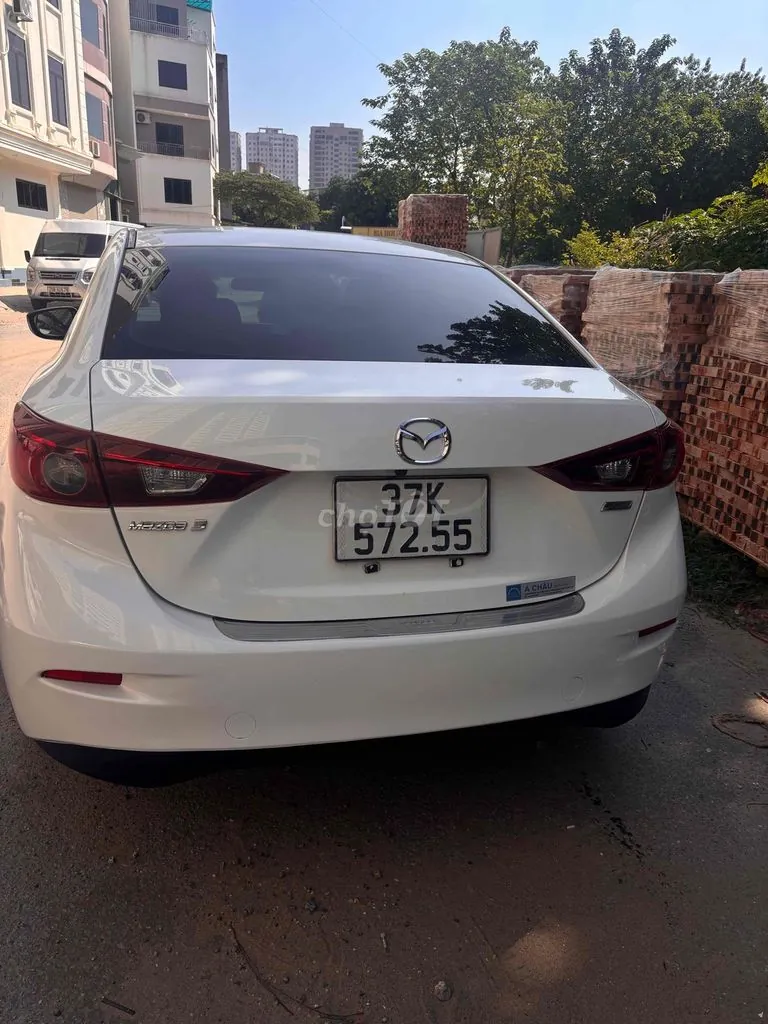 Mazda 3 2016 photo 3