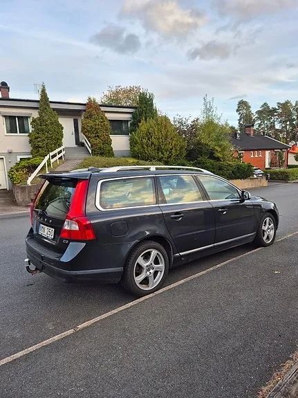 Volvo V70 2011 photo 4