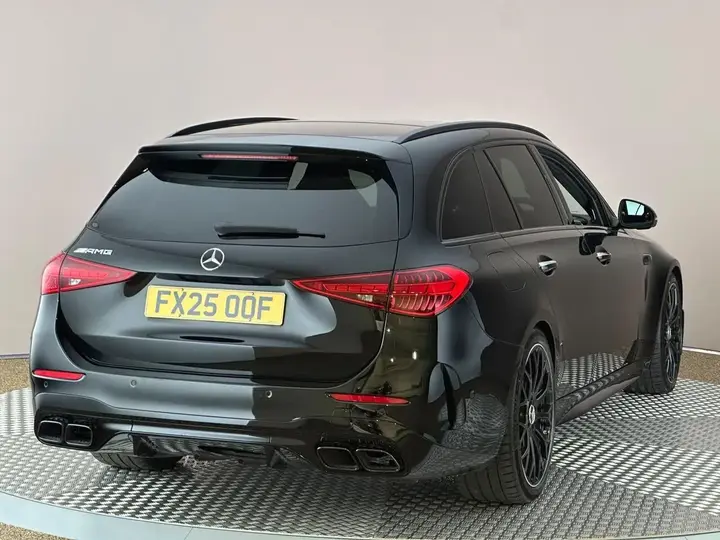 Mercedes-Benz C-Class 2025 photo 5
