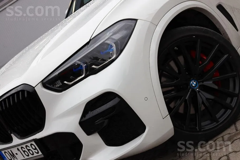 BMW X5 2022 photo 2