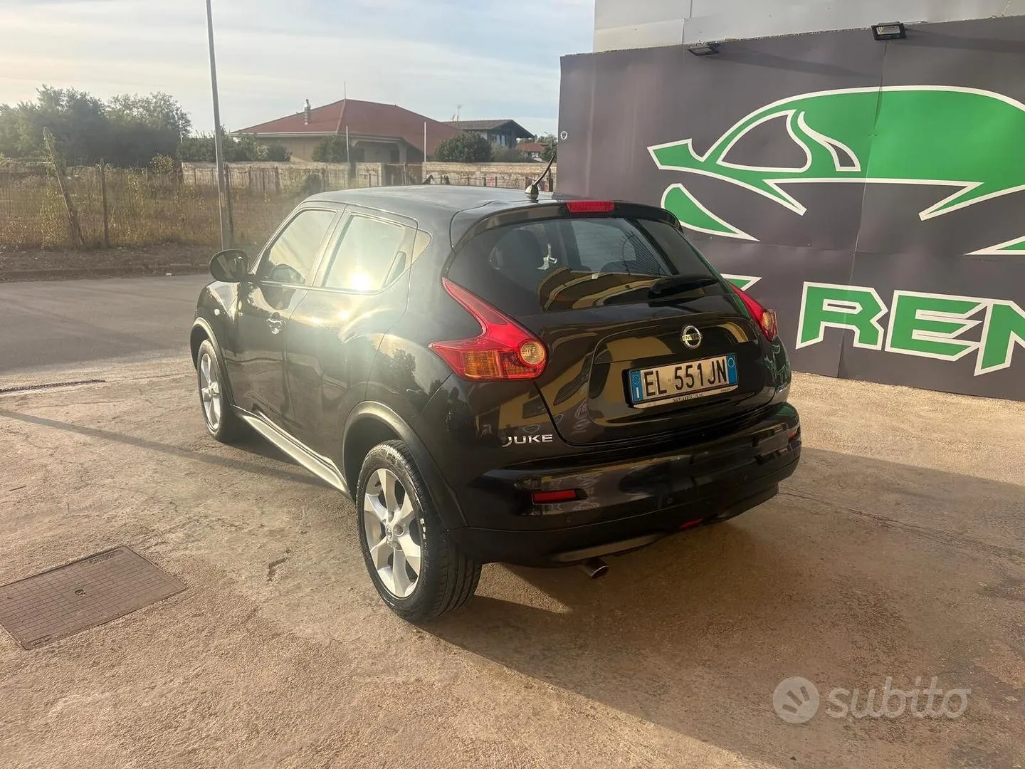 Nissan Juke 2012 photo 4