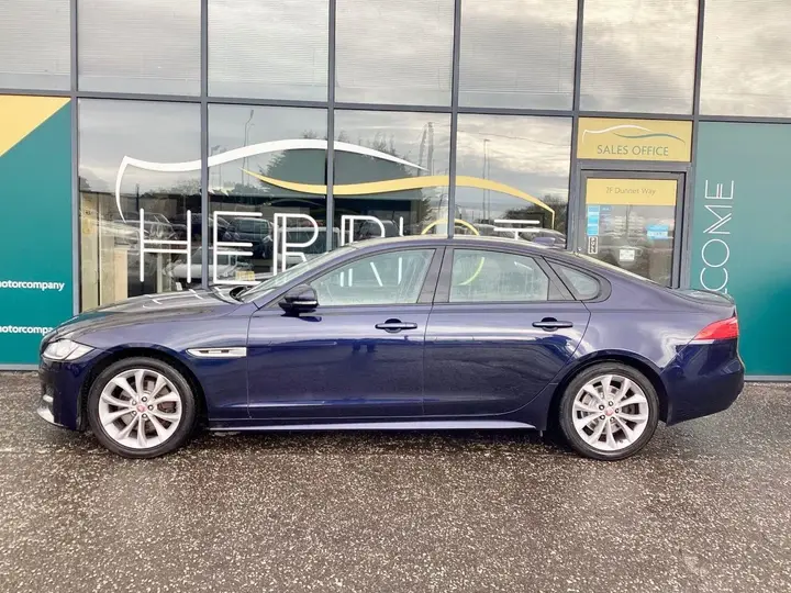 Jaguar Xf 2016 photo 4