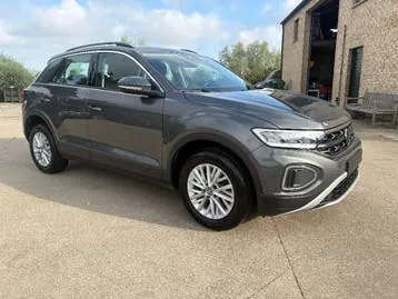 Volkswagen T-Roc 2023 photo 3