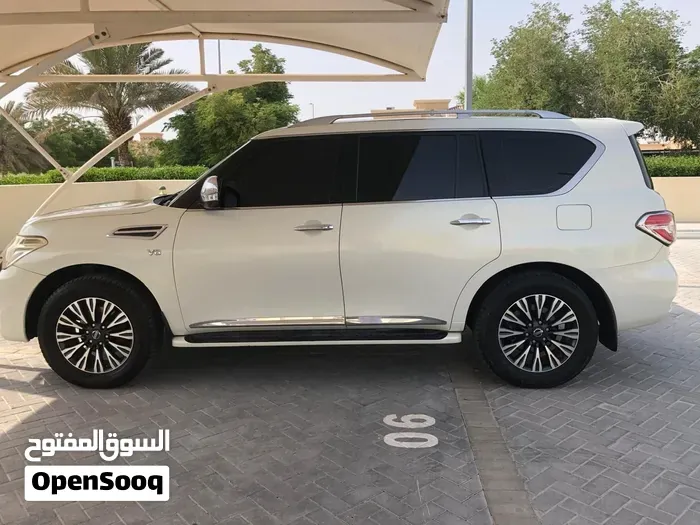 Nissan Patrol 2013 photo 2