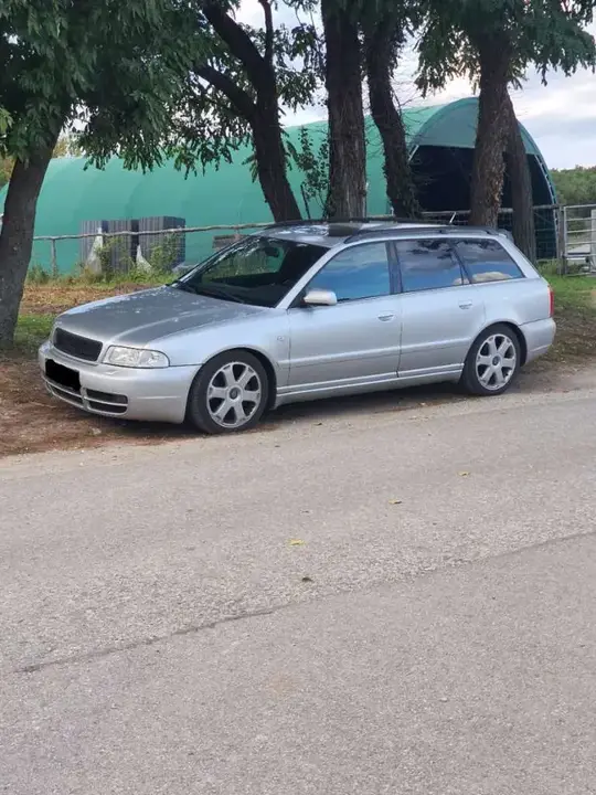 Audi A4 2002 photo 3