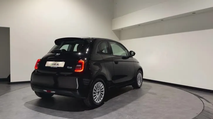 Fiat 500 2024 photo 3