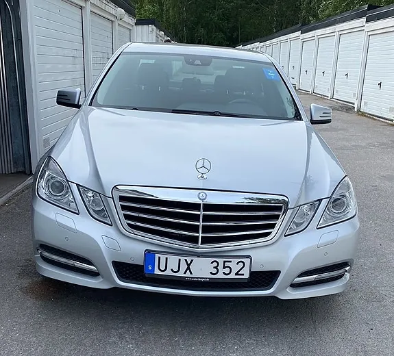 Mercedes-Benz E220 2011 photo 2
