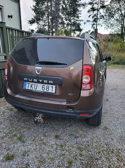 Dacia Duster 2011 photo 2