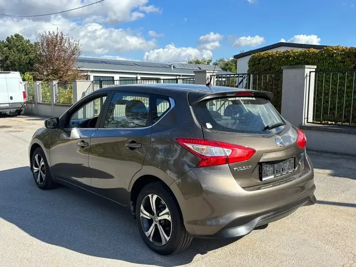 Nissan Pulsar 2015 photo 3
