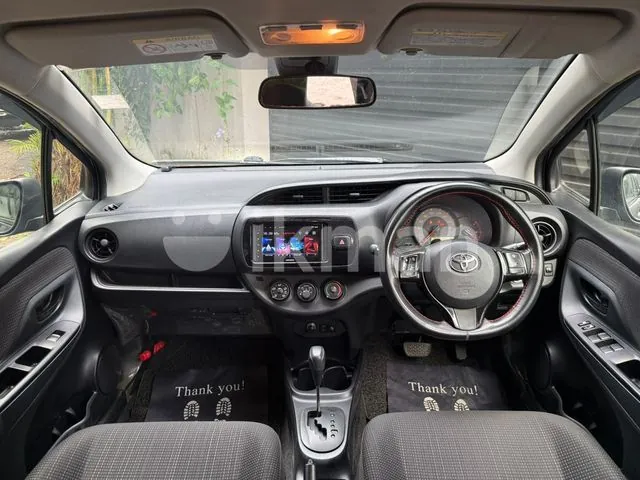 Toyota Vitz 2017 photo 3
