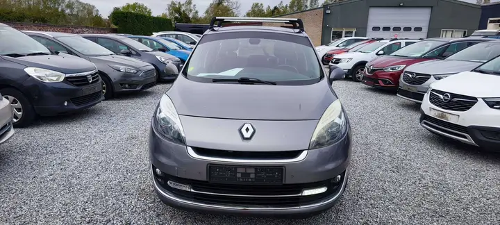 Renault Scenic 2012 photo 3