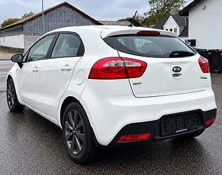 Kia Rio 2013 photo 3