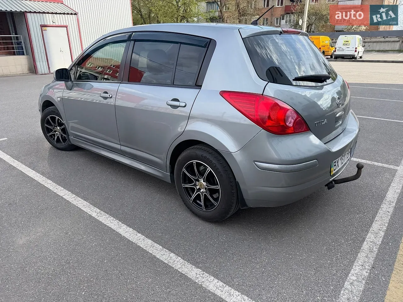 Nissan Tiida 2011 photo 5