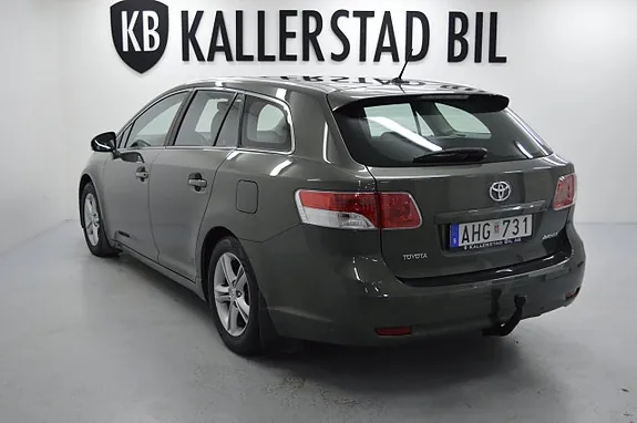 Toyota Avensis 2009 photo 4