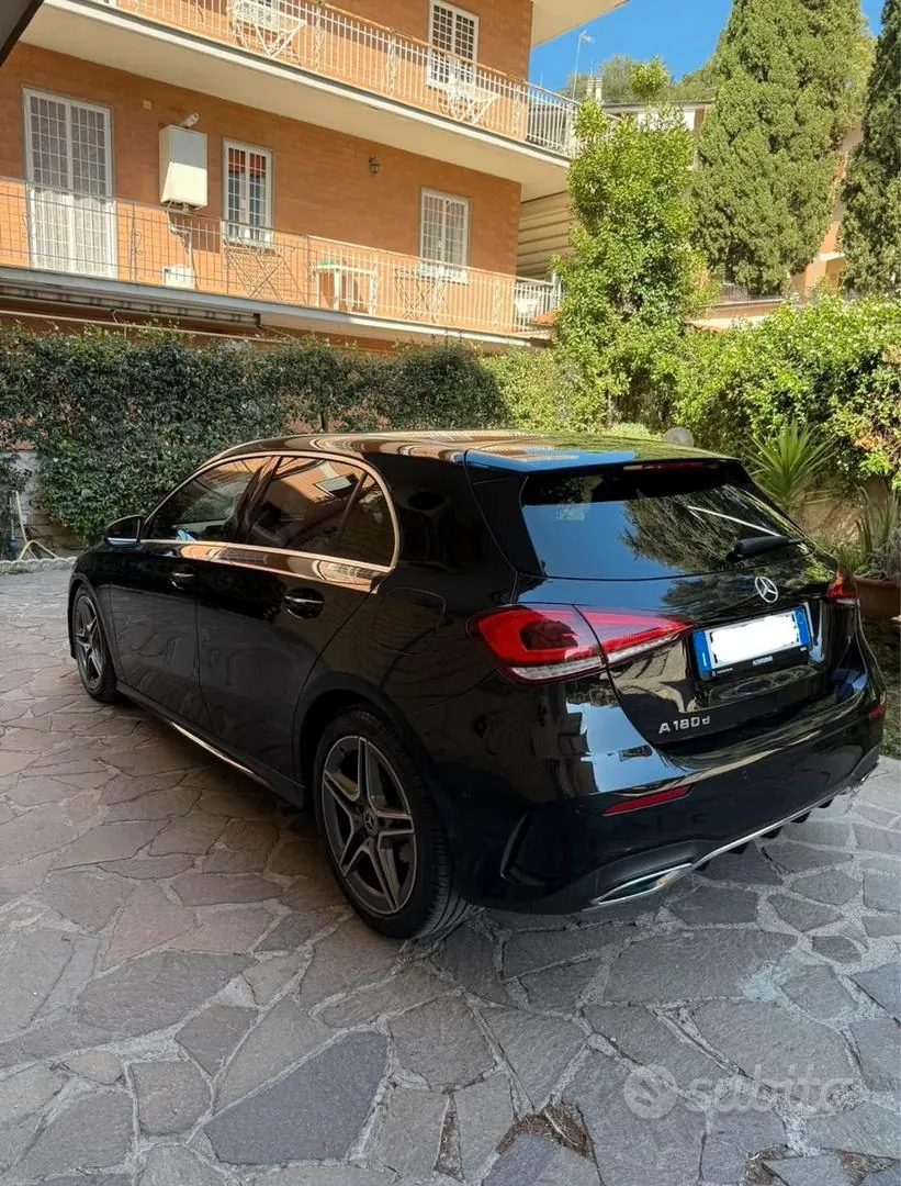 Mercedes-Benz A 180D 2018 photo 4